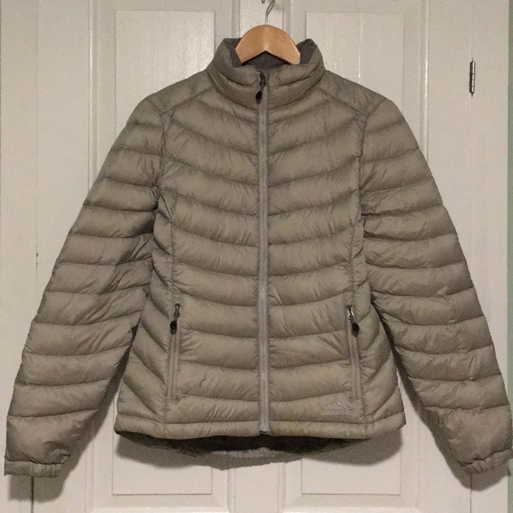 LL Bean Ultralight jacket GUC